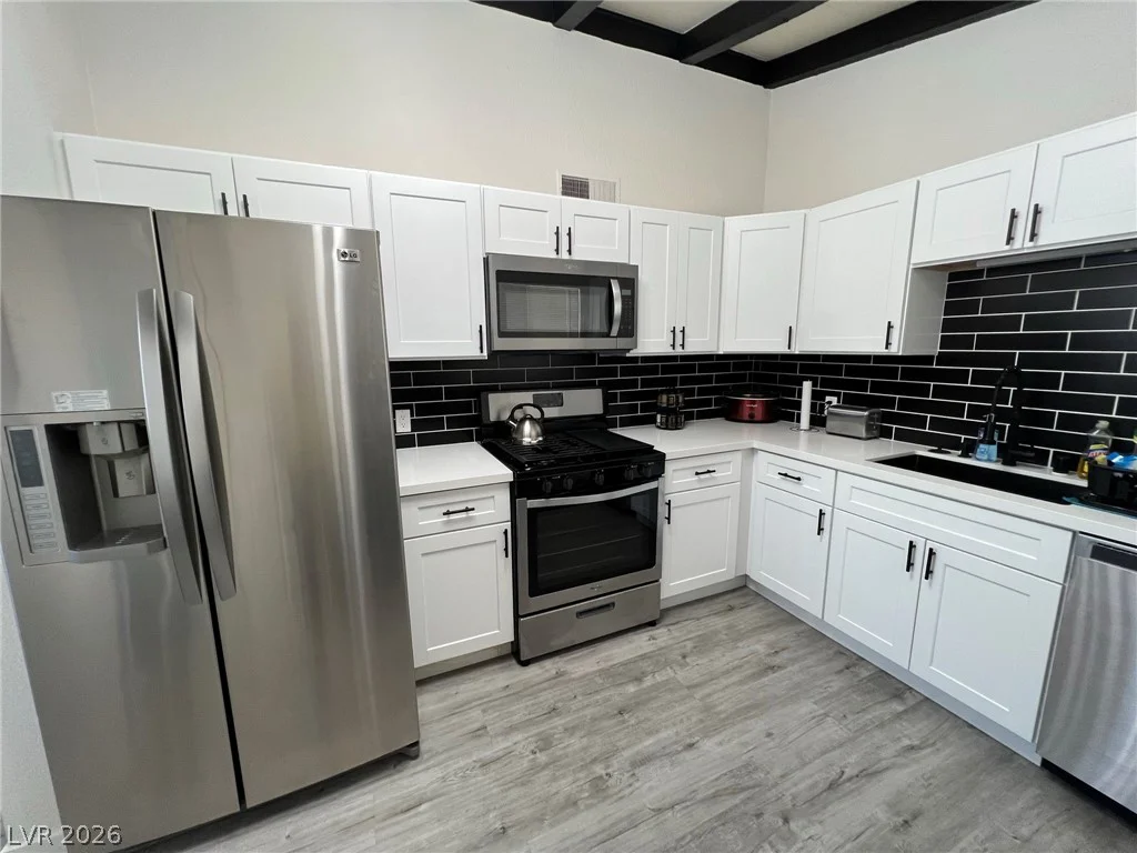 1821 Hassett, Las Vegas, NV 89104