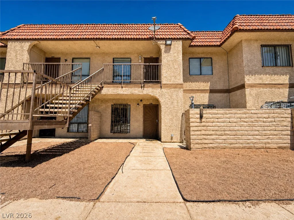 4300 Lamont, Las Vegas, NV 89115