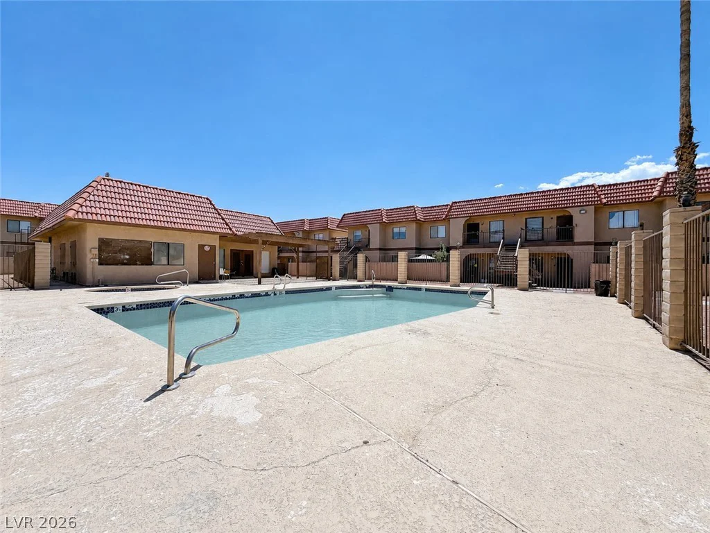 4300 Lamont, Las Vegas, NV 89115