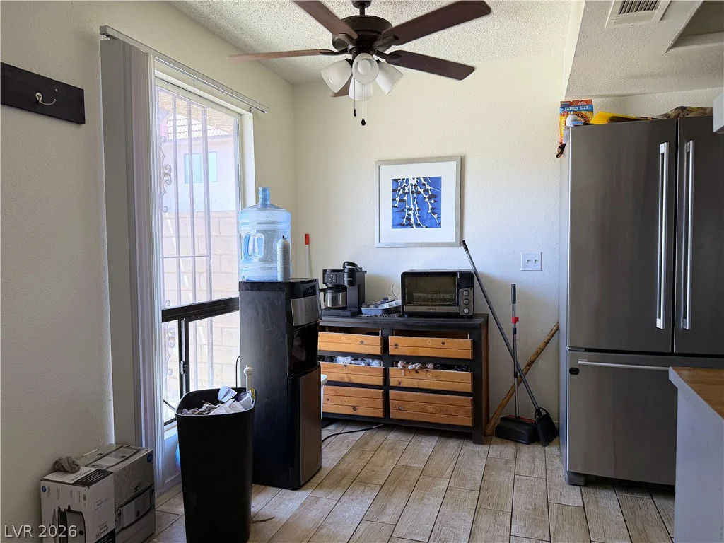 4300 Lamont, Las Vegas, NV 89115