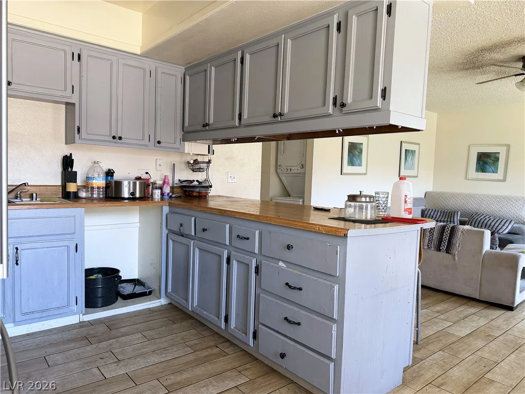 4300 Lamont, Las Vegas, NV 89115