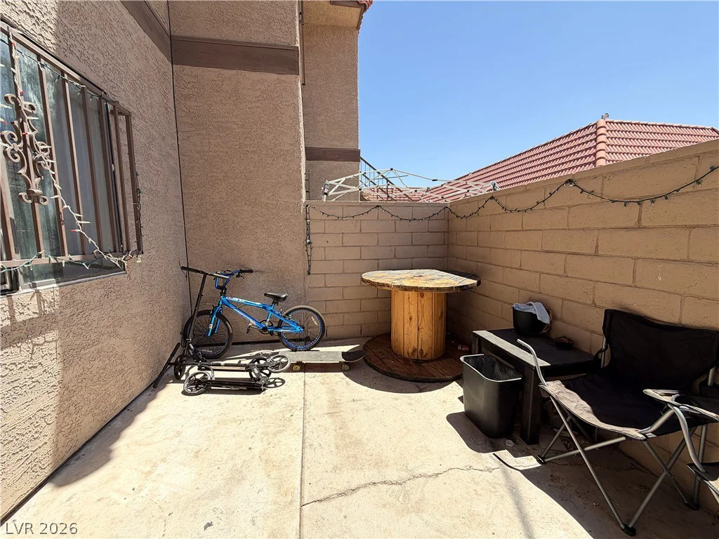 4300 Lamont, Las Vegas, NV 89115