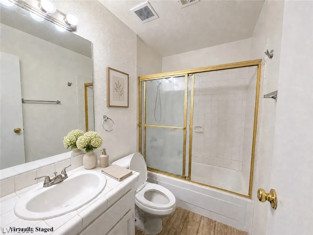 4300 Lamont, Las Vegas, NV 89115