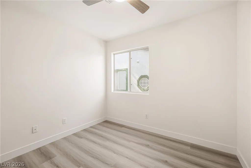 5230 Souvenir, Las Vegas, NV 89118