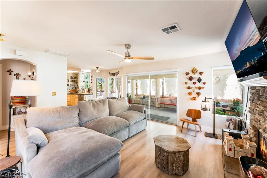 2421 Ivy Garden, Las Vegas, NV 89134