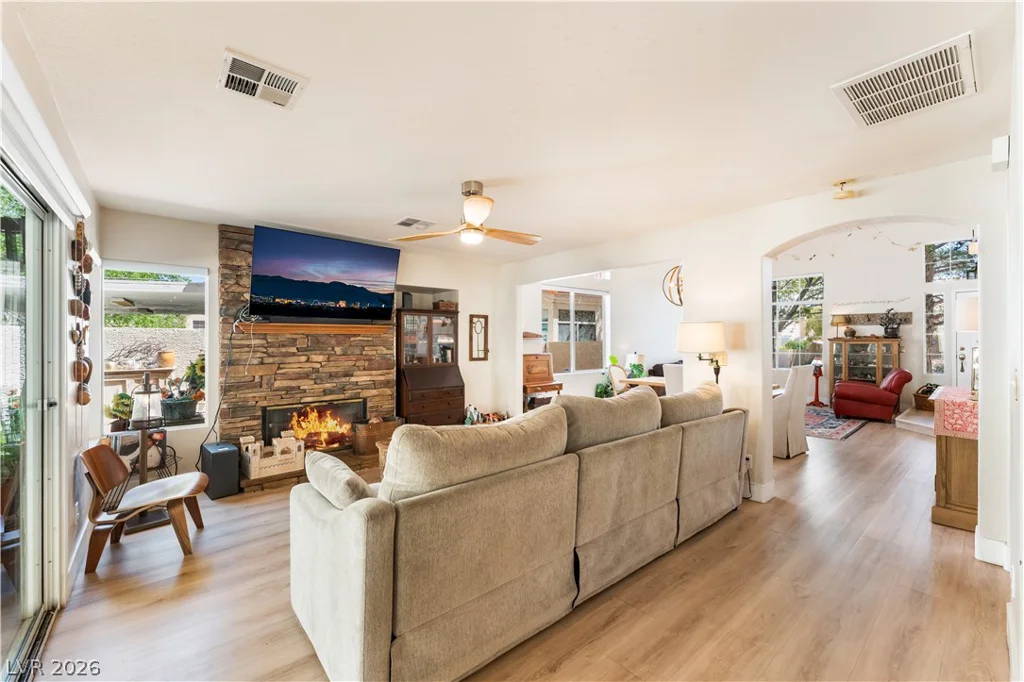 2421 Ivy Garden, Las Vegas, NV 89134