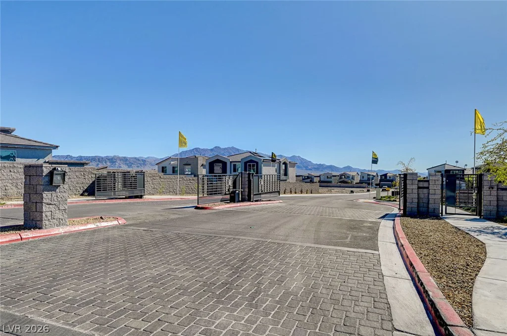 10165 Handline Chute, Las Vegas, NV 89166