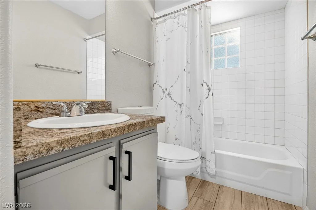 6808 Elm Creek, Las Vegas, NV 89108