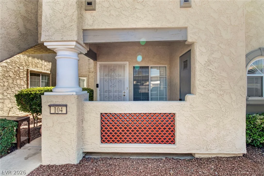 6808 Elm Creek, Las Vegas, NV 89108