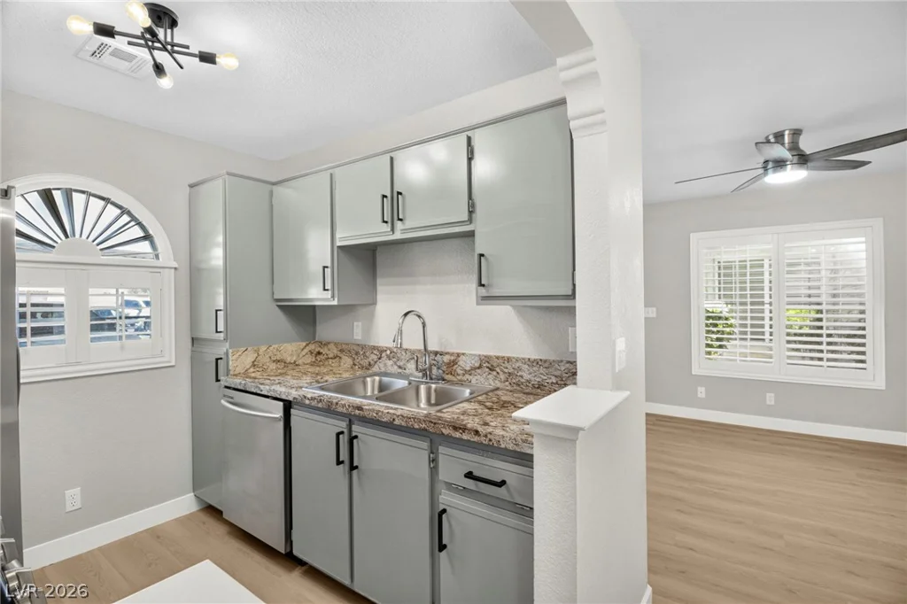 6808 Elm Creek, Las Vegas, NV 89108