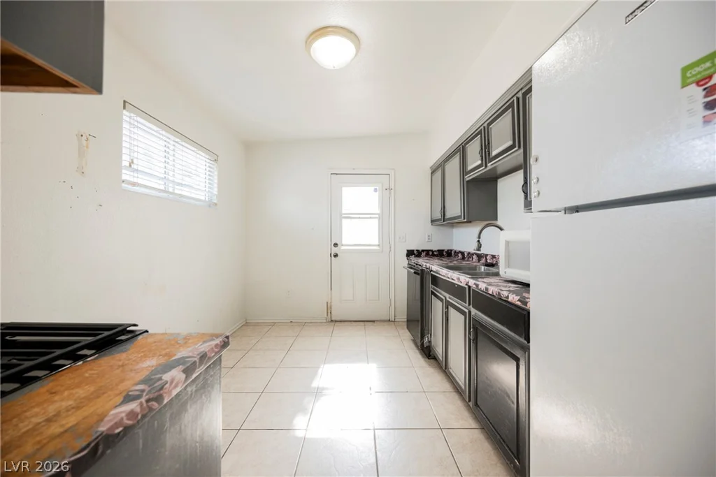 3693 Hilo, Las Vegas, NV 89104