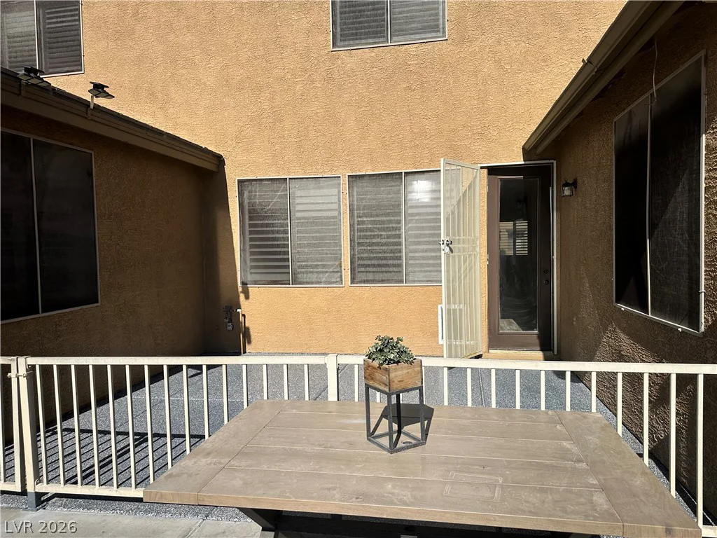 52 Green Hills, Henderson, NV 89012