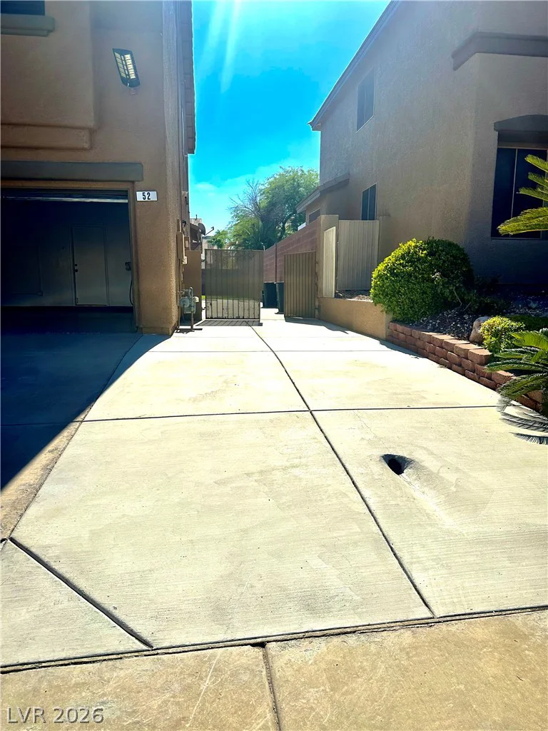 52 Green Hills, Henderson, NV 89012
