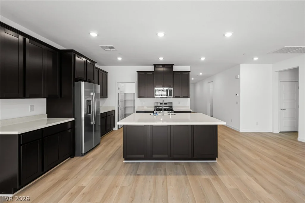 1417 Bianca Falls, Henderson, NV 89011