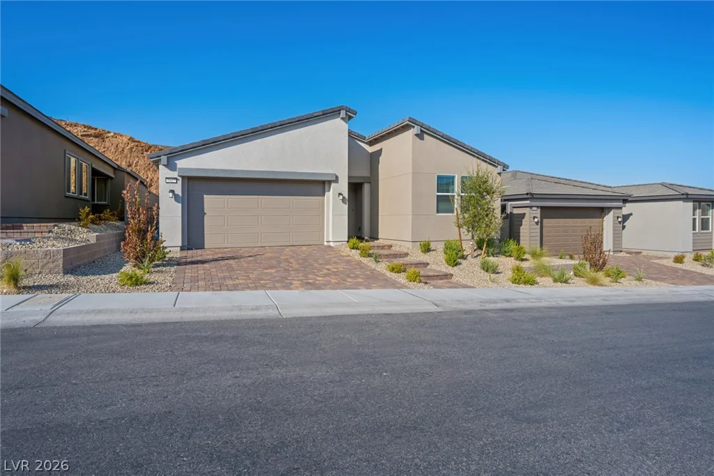 1417 Bianca Falls, Henderson, NV 89011