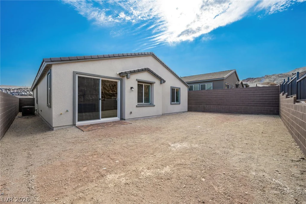 1417 Bianca Falls, Henderson, NV 89011