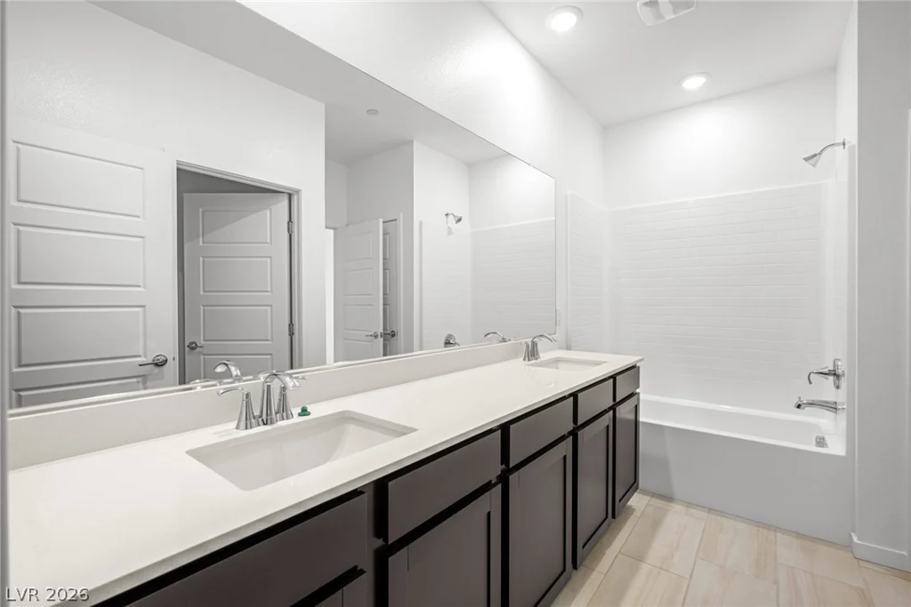 1417 Bianca Falls, Henderson, NV 89011