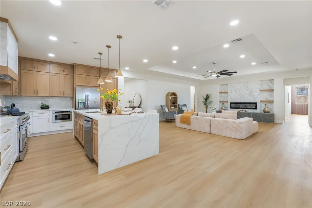 8584 Garnet Lake, Las Vegas, NV 89113