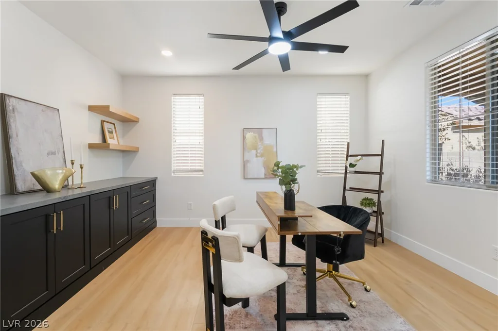 8584 Garnet Lake, Las Vegas, NV 89113