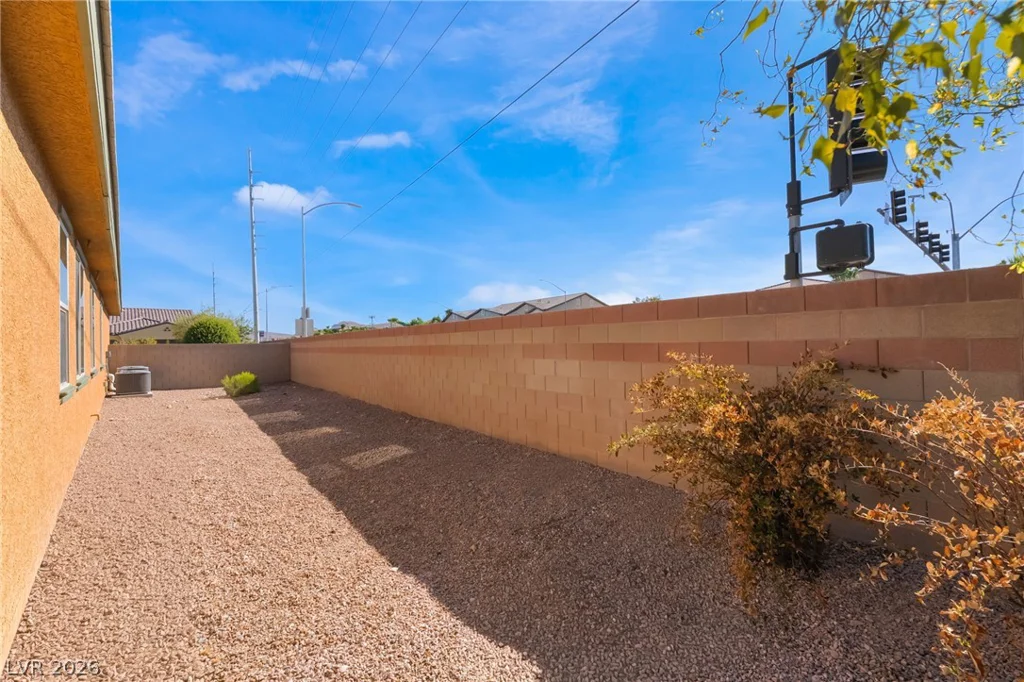 8584 Garnet Lake, Las Vegas, NV 89113