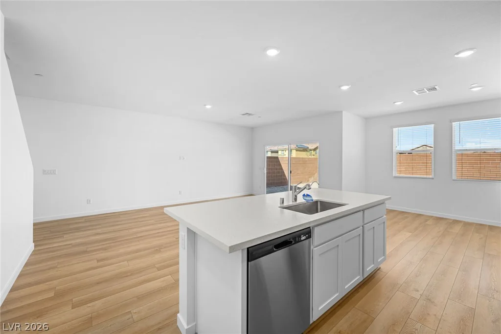 8154 Gusty Brook, Las Vegas, NV 89113
