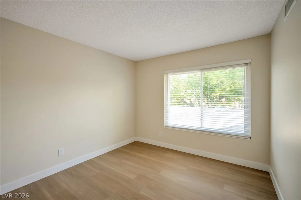 5279 Willowhaven, Las Vegas, NV 89120