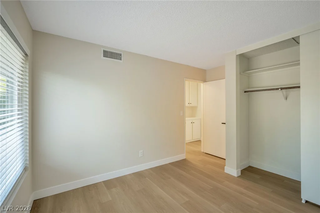 5279 Willowhaven, Las Vegas, NV 89120