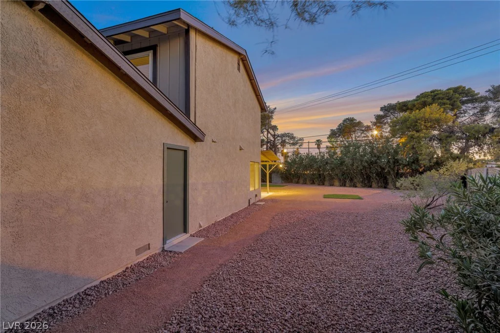 5279 Willowhaven, Las Vegas, NV 89120