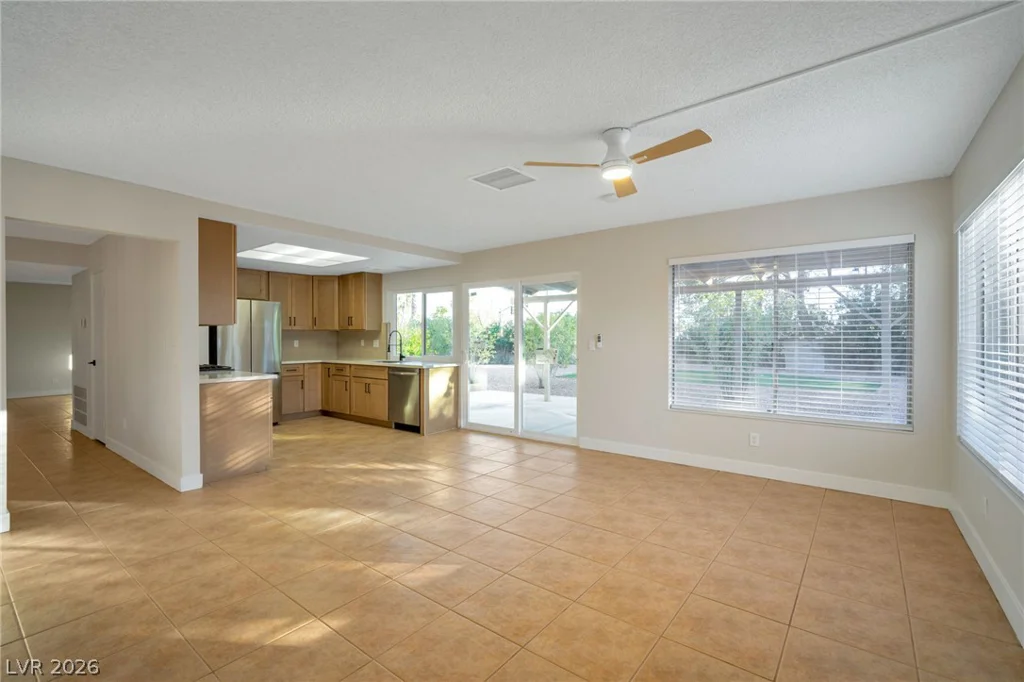 5279 Willowhaven, Las Vegas, NV 89120