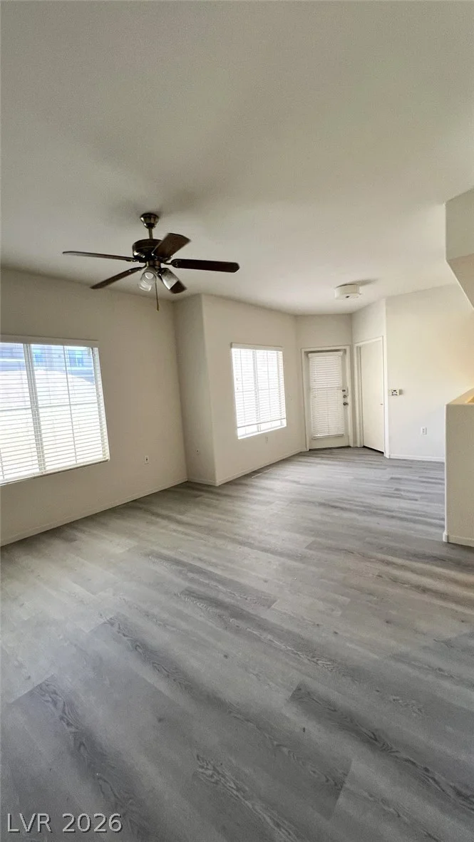 10245 Maryland, Las Vegas, NV 89183