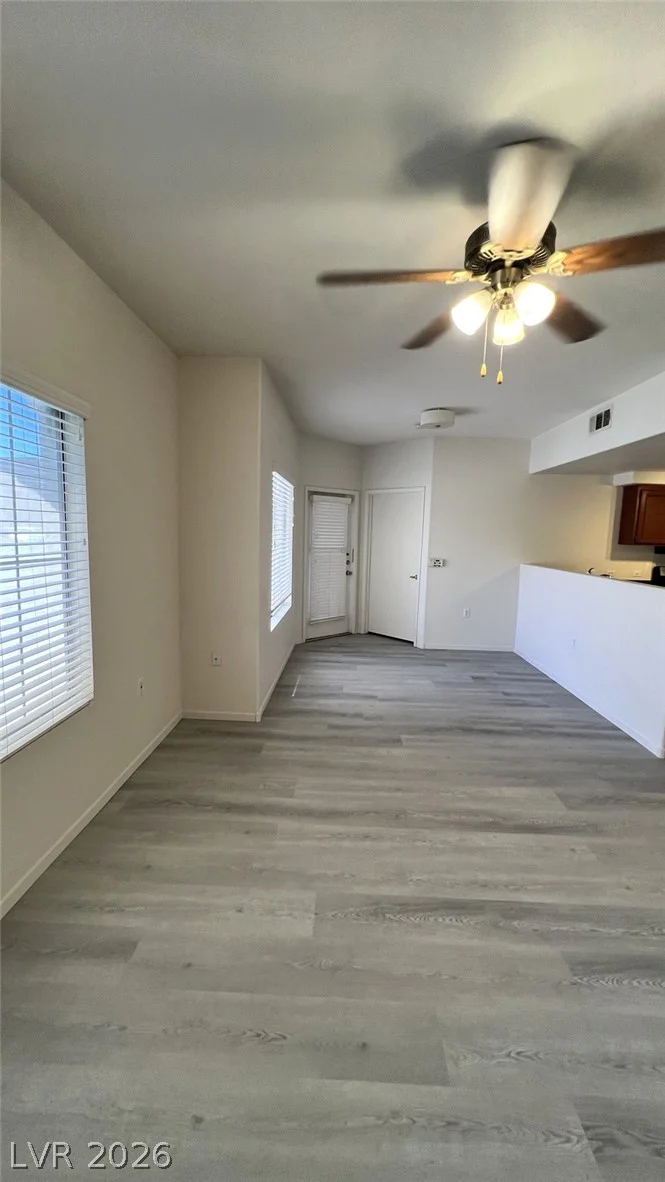 10245 Maryland, Las Vegas, NV 89183