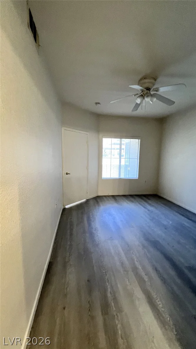 10245 Maryland, Las Vegas, NV 89183