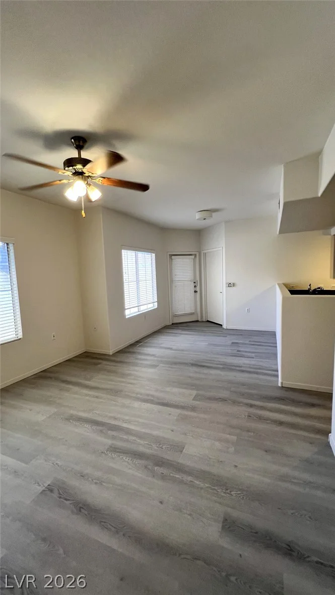 10245 Maryland, Las Vegas, NV 89183