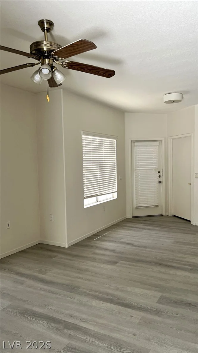 10245 Maryland, Las Vegas, NV 89183