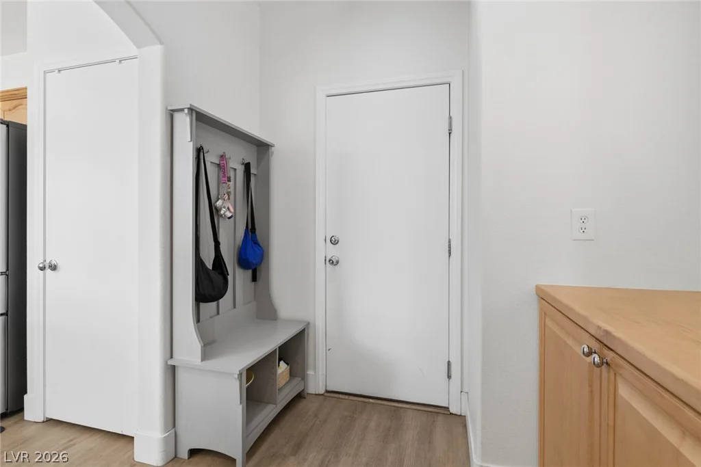 8900 Ochoa, Las Vegas, NV 89143