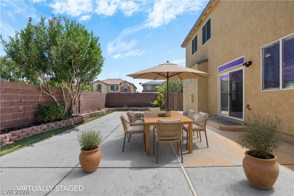 8900 Ochoa, Las Vegas, NV 89143