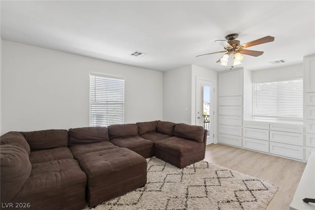 8900 Ochoa, Las Vegas, NV 89143