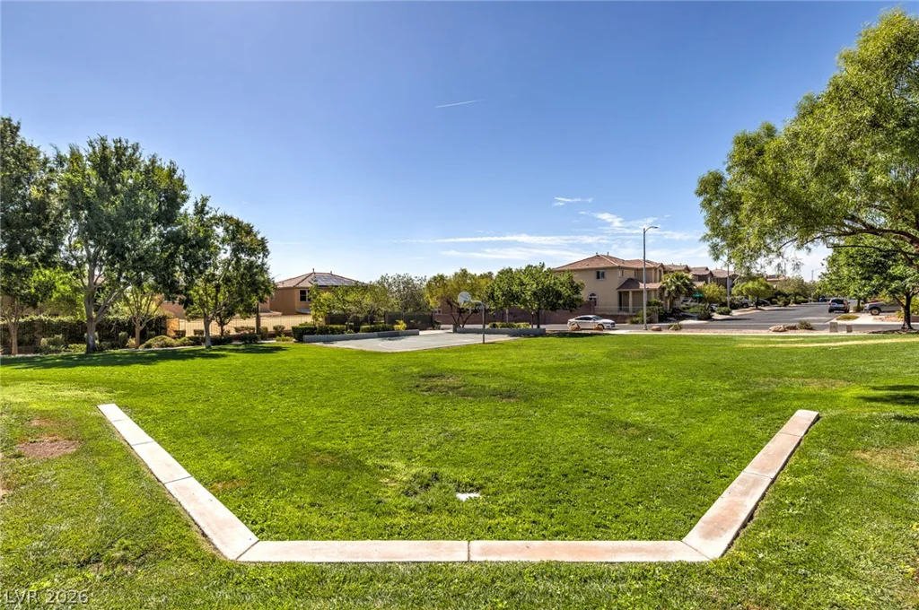 8900 Ochoa, Las Vegas, NV 89143
