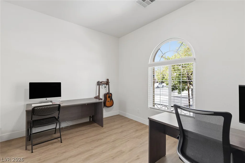 8900 Ochoa, Las Vegas, NV 89143