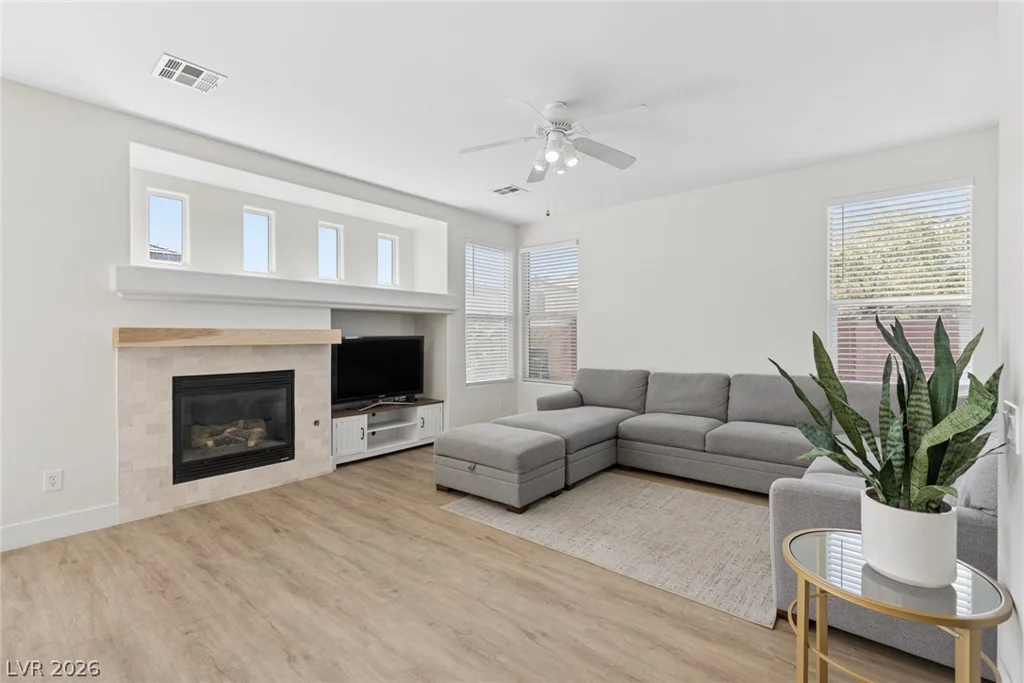 8900 Ochoa, Las Vegas, NV 89143