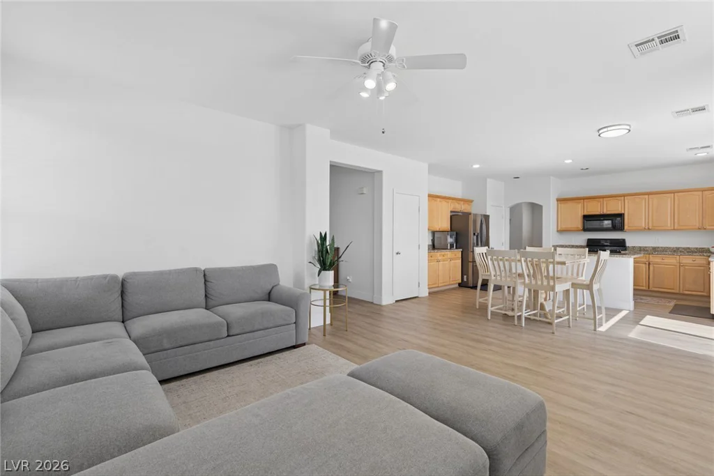 8900 Ochoa, Las Vegas, NV 89143