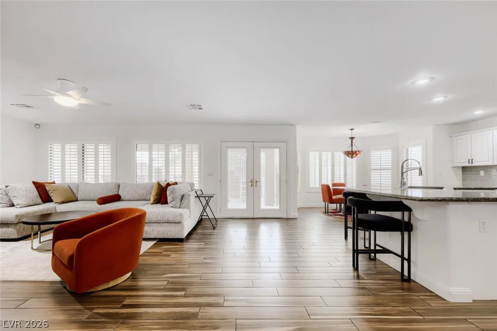 283 Grand Olympia, Henderson, NV 89012
