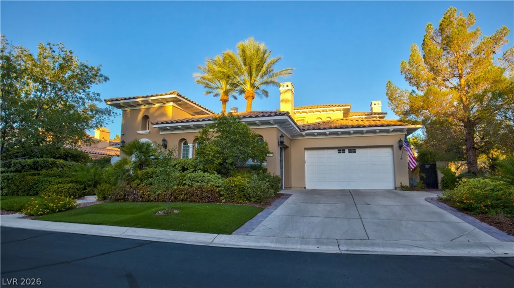 12070 Whitehills, Las Vegas, NV 89141