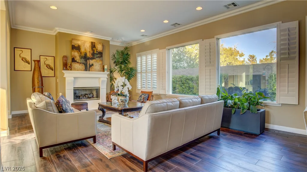 12070 Whitehills, Las Vegas, NV 89141