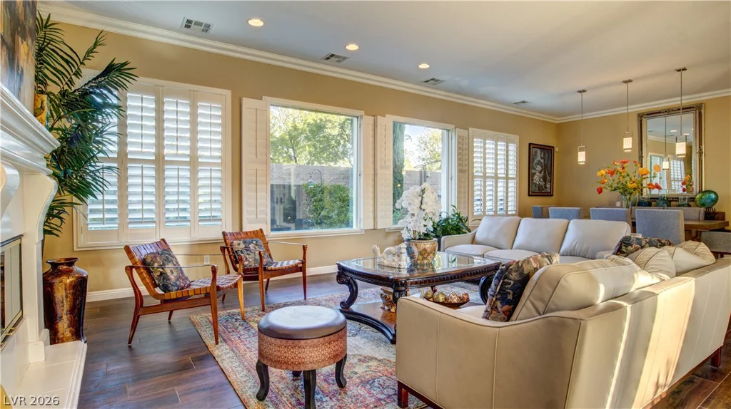 12070 Whitehills, Las Vegas, NV 89141