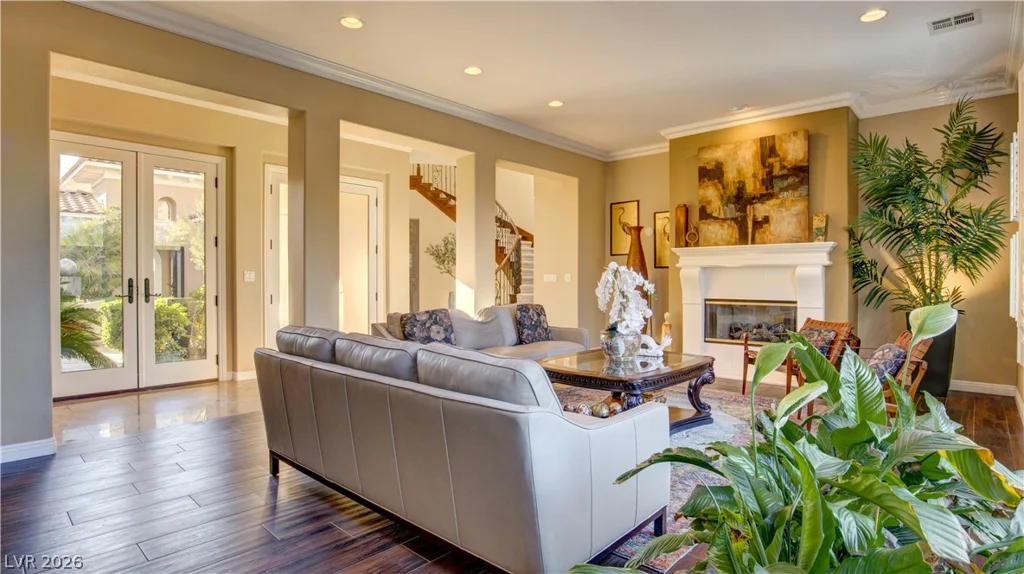 12070 Whitehills, Las Vegas, NV 89141