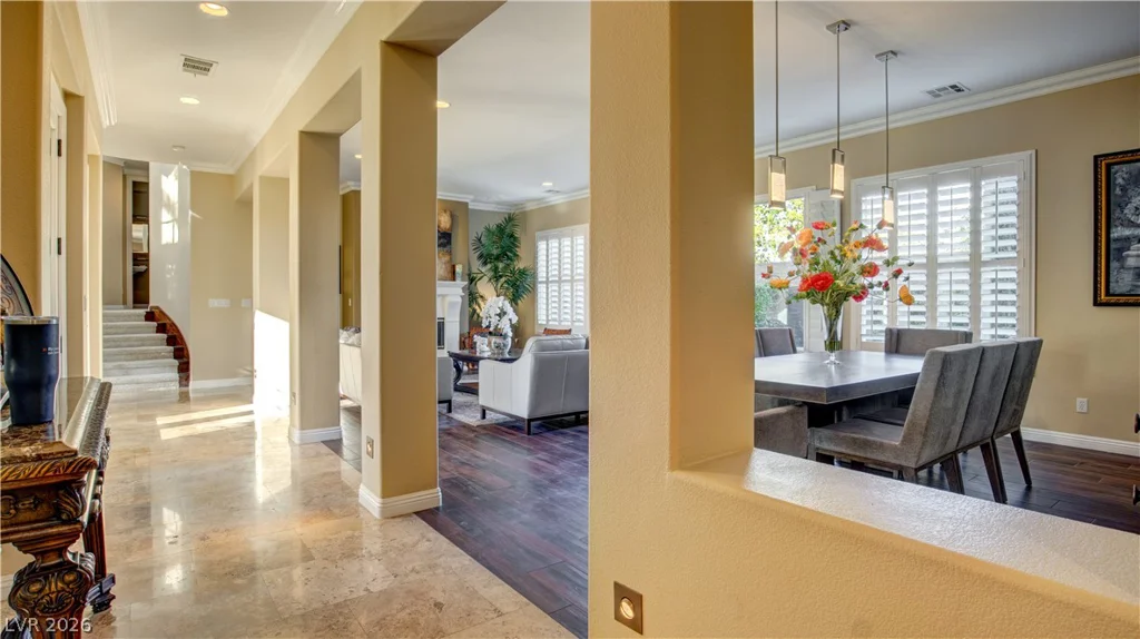 12070 Whitehills, Las Vegas, NV 89141