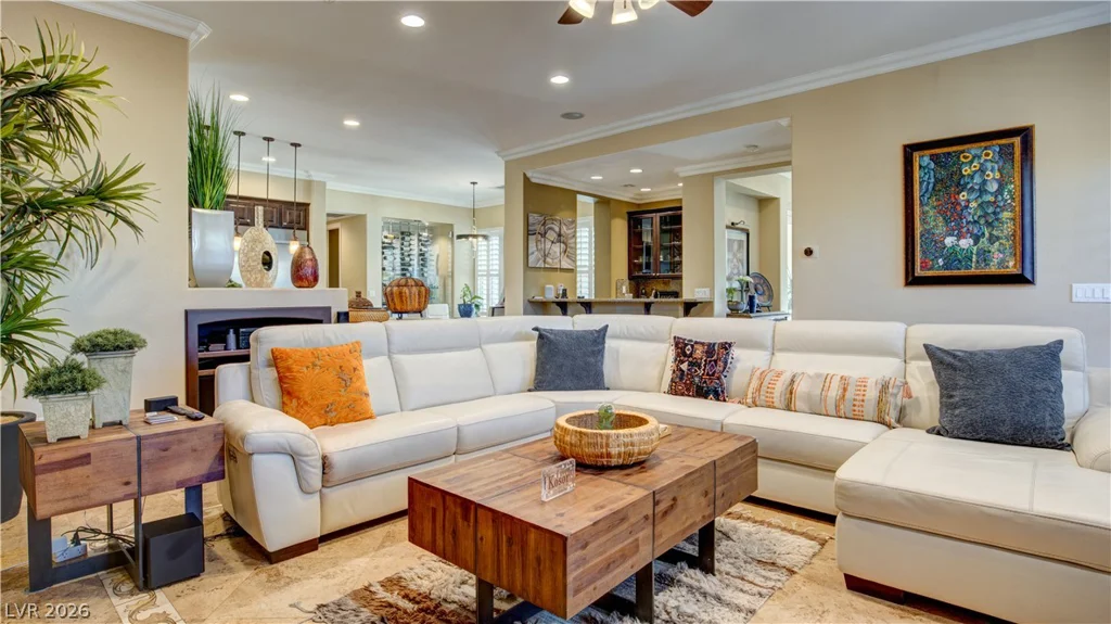 12070 Whitehills, Las Vegas, NV 89141