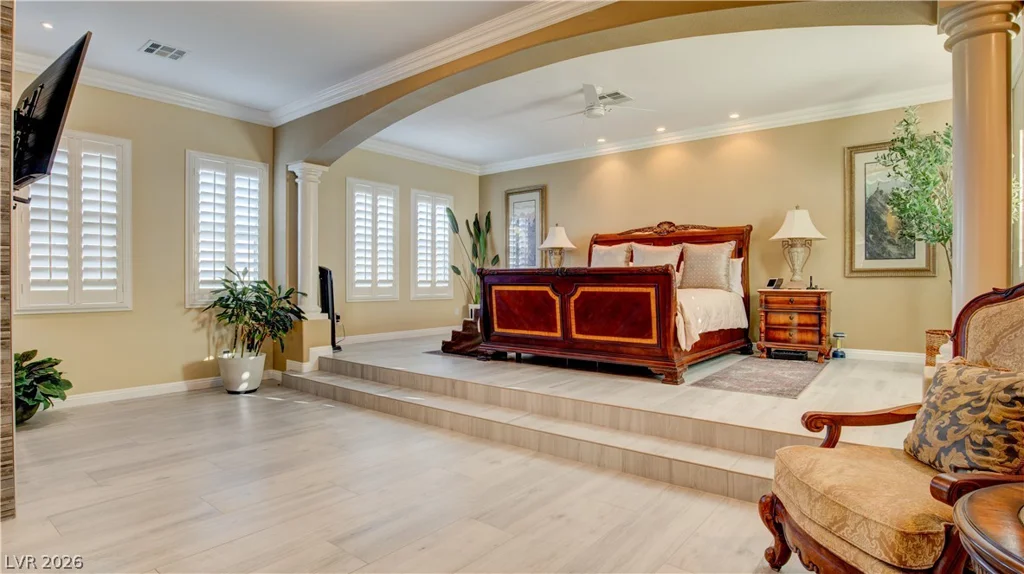 12070 Whitehills, Las Vegas, NV 89141