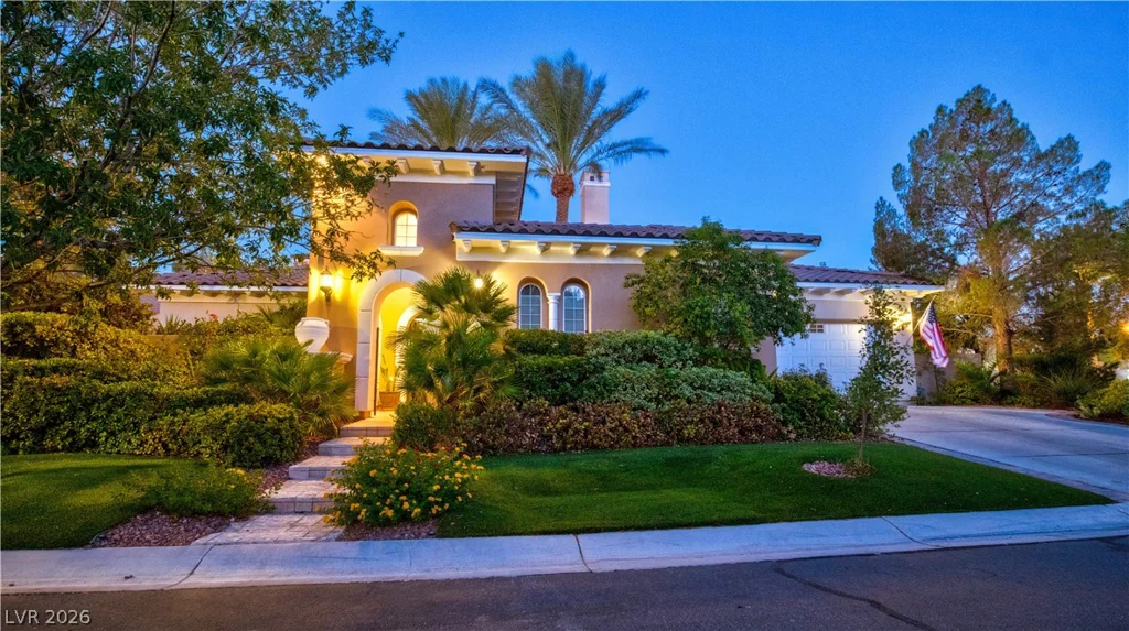 12070 Whitehills, Las Vegas, NV 89141